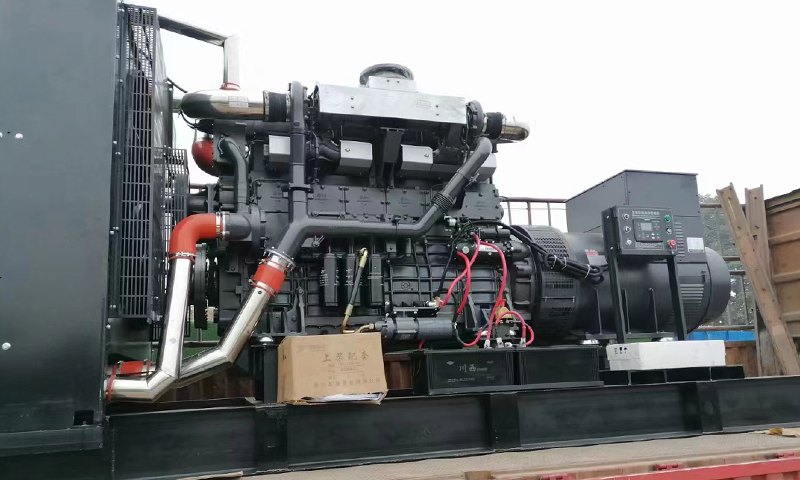 成都市某建筑工地采购600KW上柴发电机组